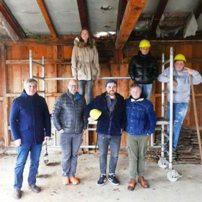 Jugendtreff mit Kindern und Erziehern